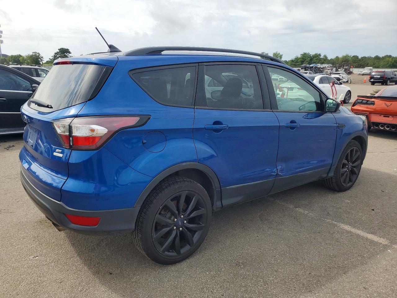 2018 Ford Escape Se - Фото 3