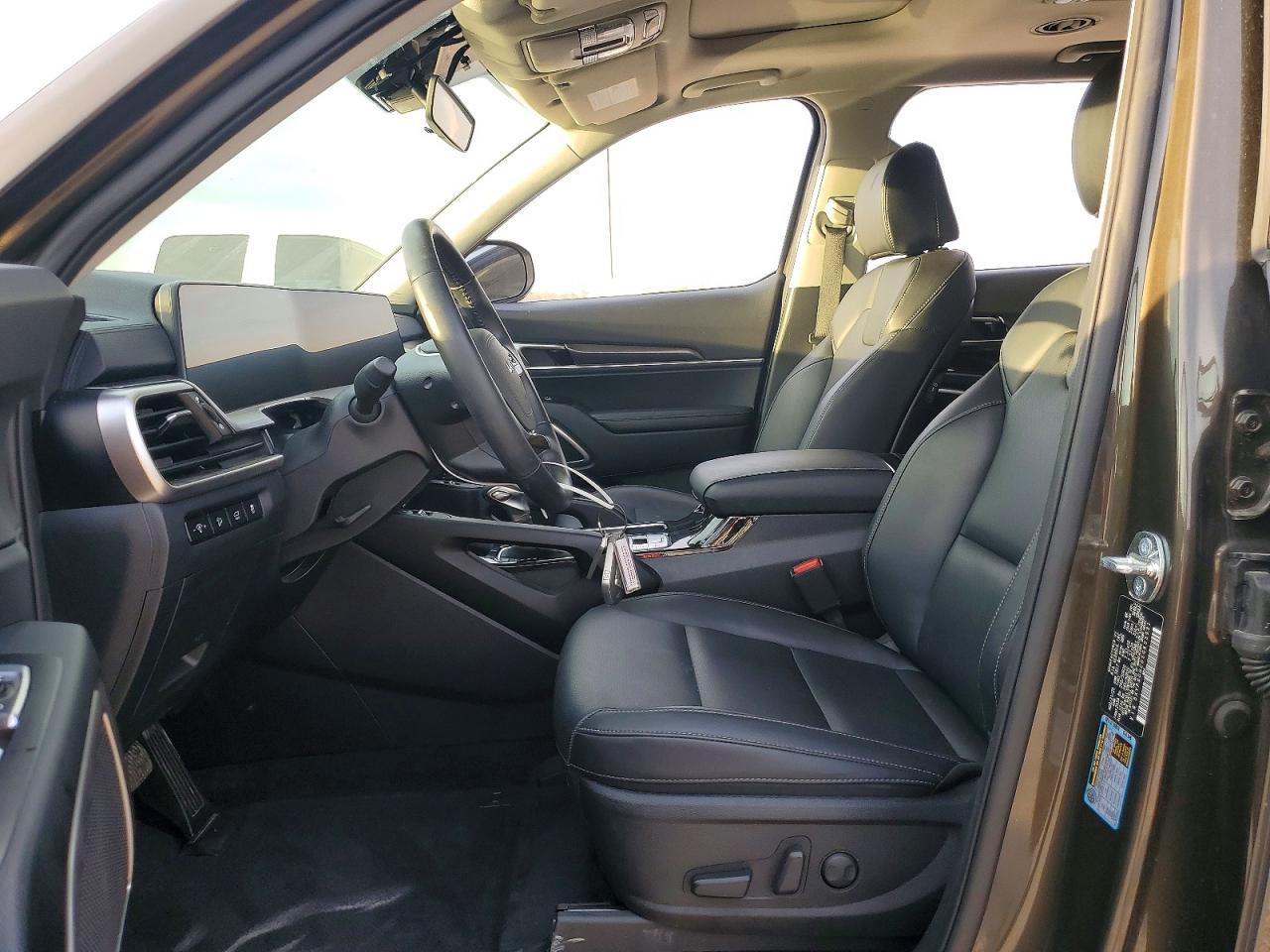 2025 Kia Telluride S - Image 7