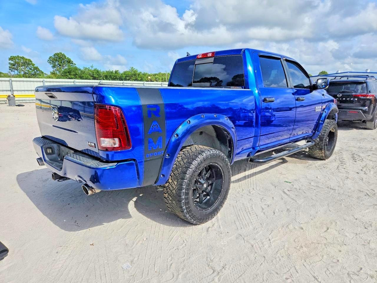2016 Ram 1500 Sport - Image 3