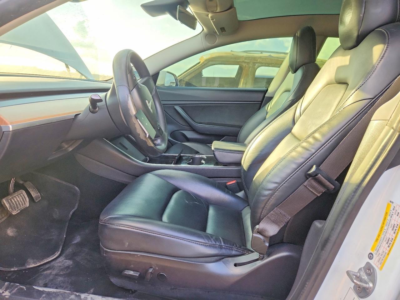 2020 Tesla Model 3 - Image 7