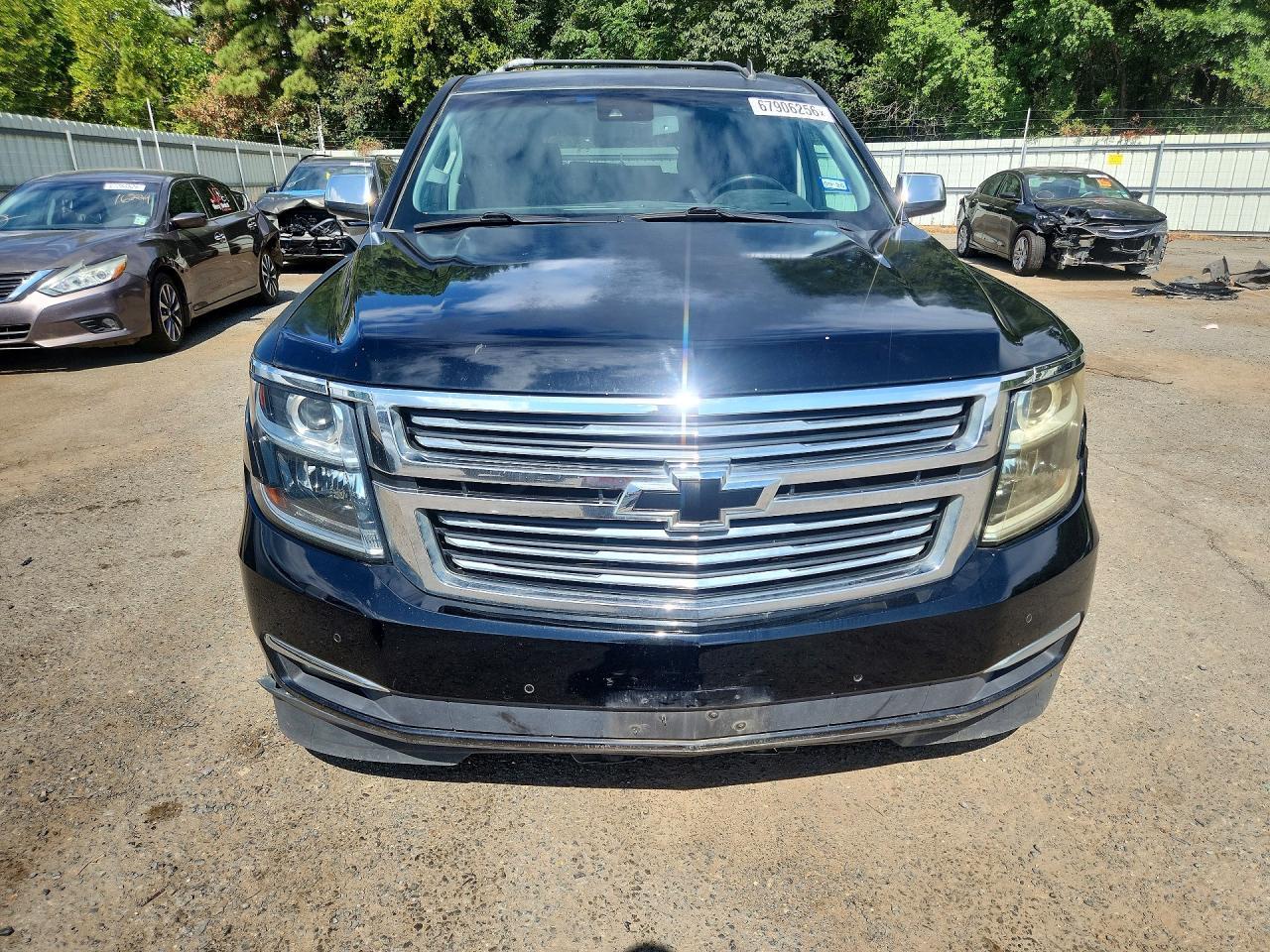 2015 Chevrolet Suburban C1500 Ltz - Image 5