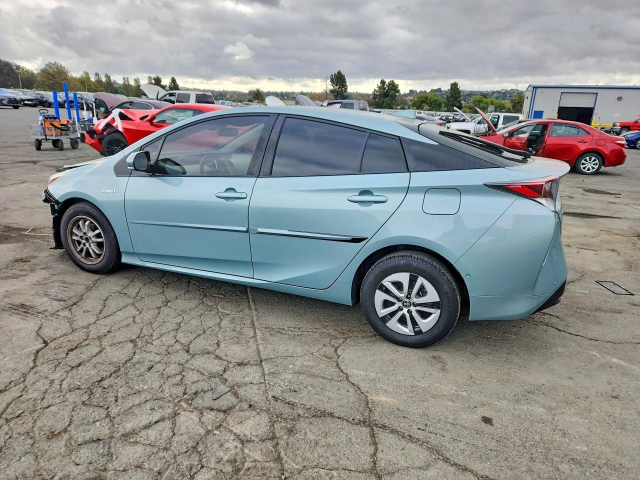 2018 Toyota Prius Four - Фото 2