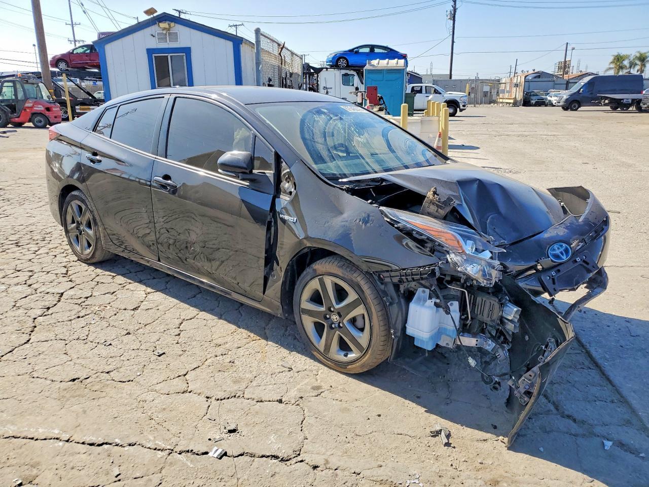 2022 Toyota Prius Xle - Image 4