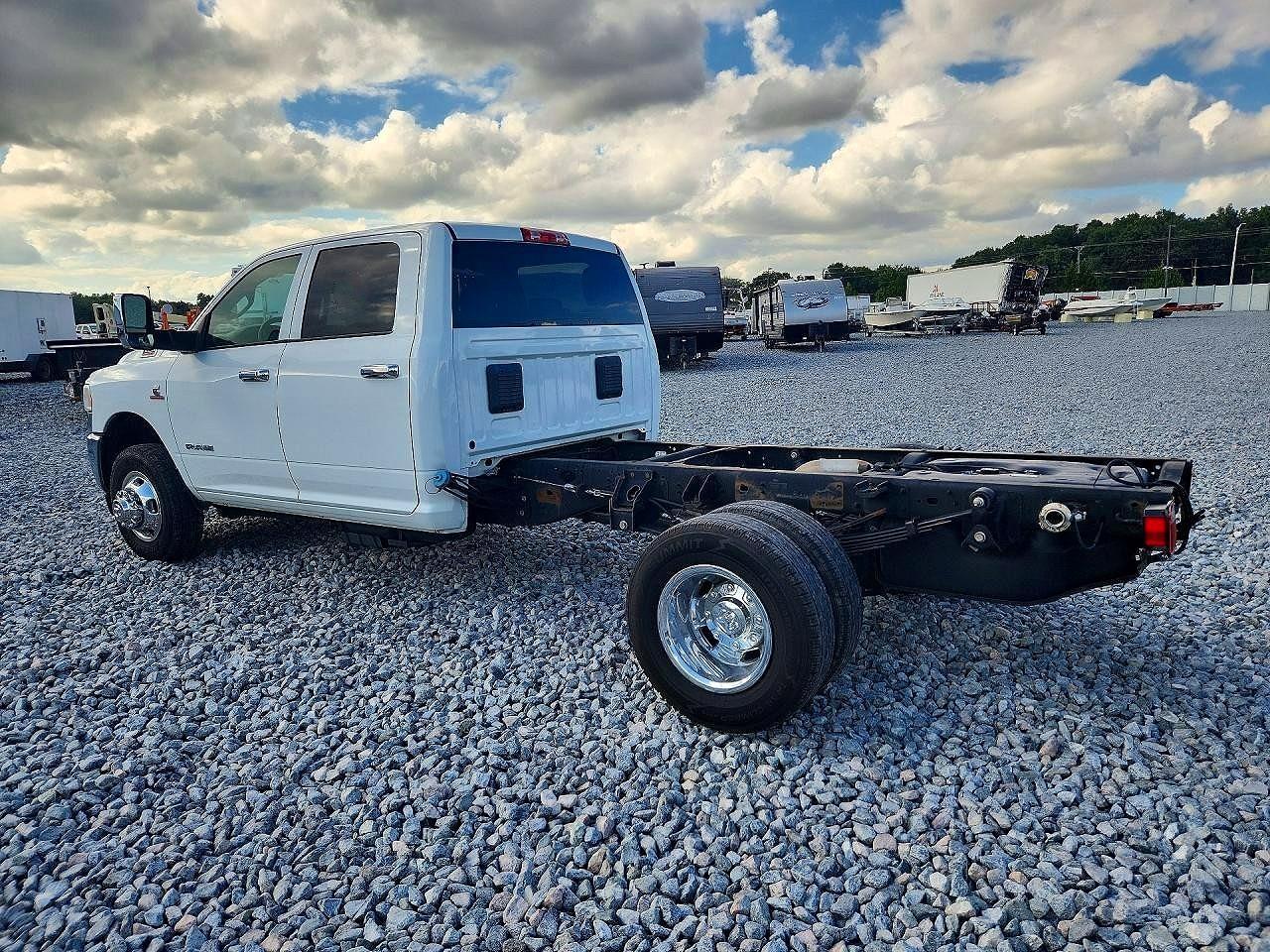 2022 Ram 3500 - Фото 2
