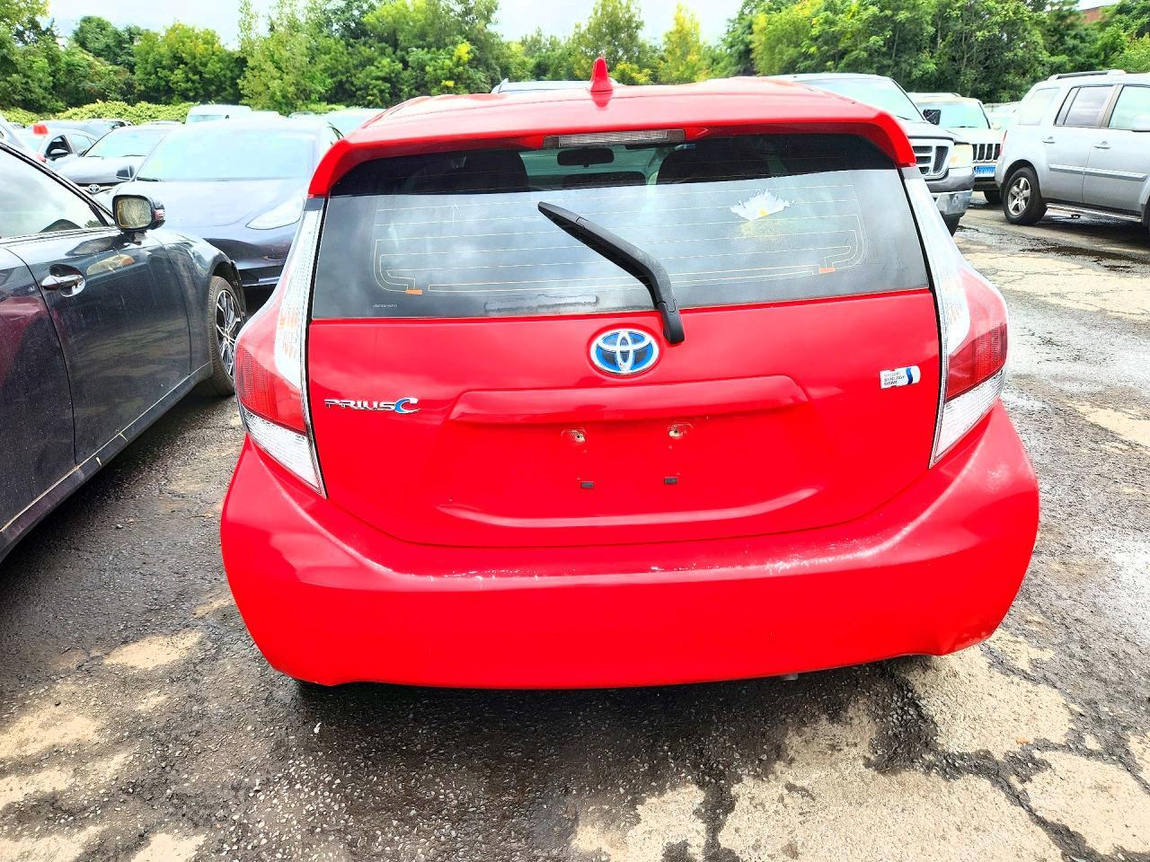 2015 Toyota Prius C Two - Фото 6