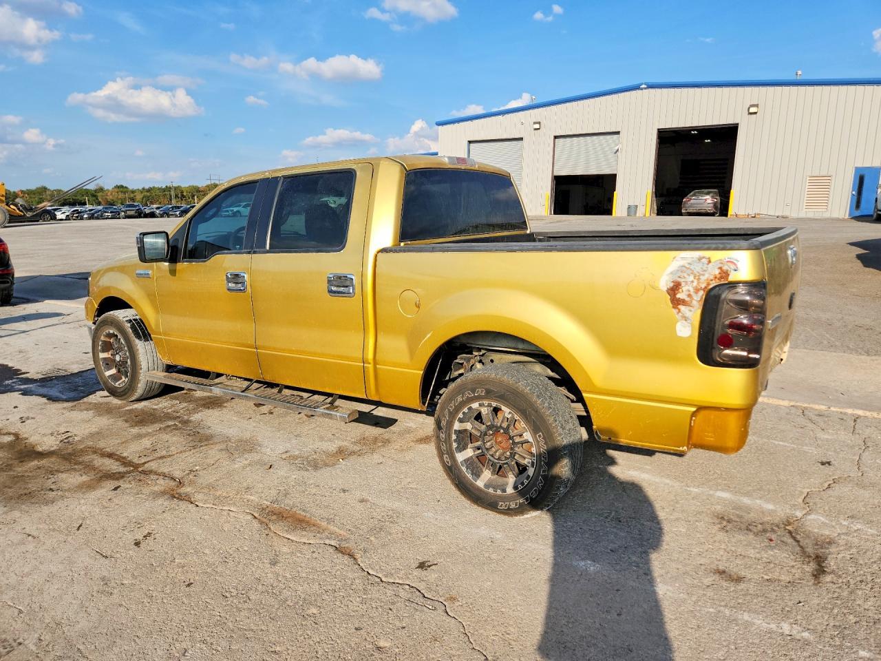 2006 Ford F150 Supercrew - Image 2