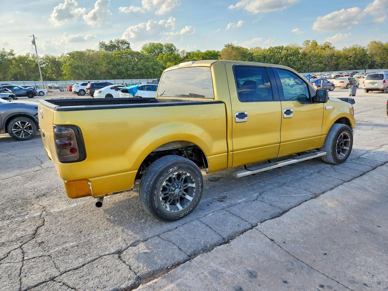 2006 Ford F150 Supercrew - Image 3