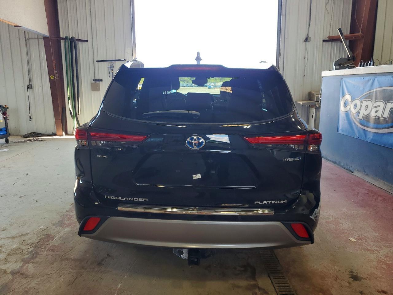 2022 Toyota Highlander Hybrid Platinum - Фото 6