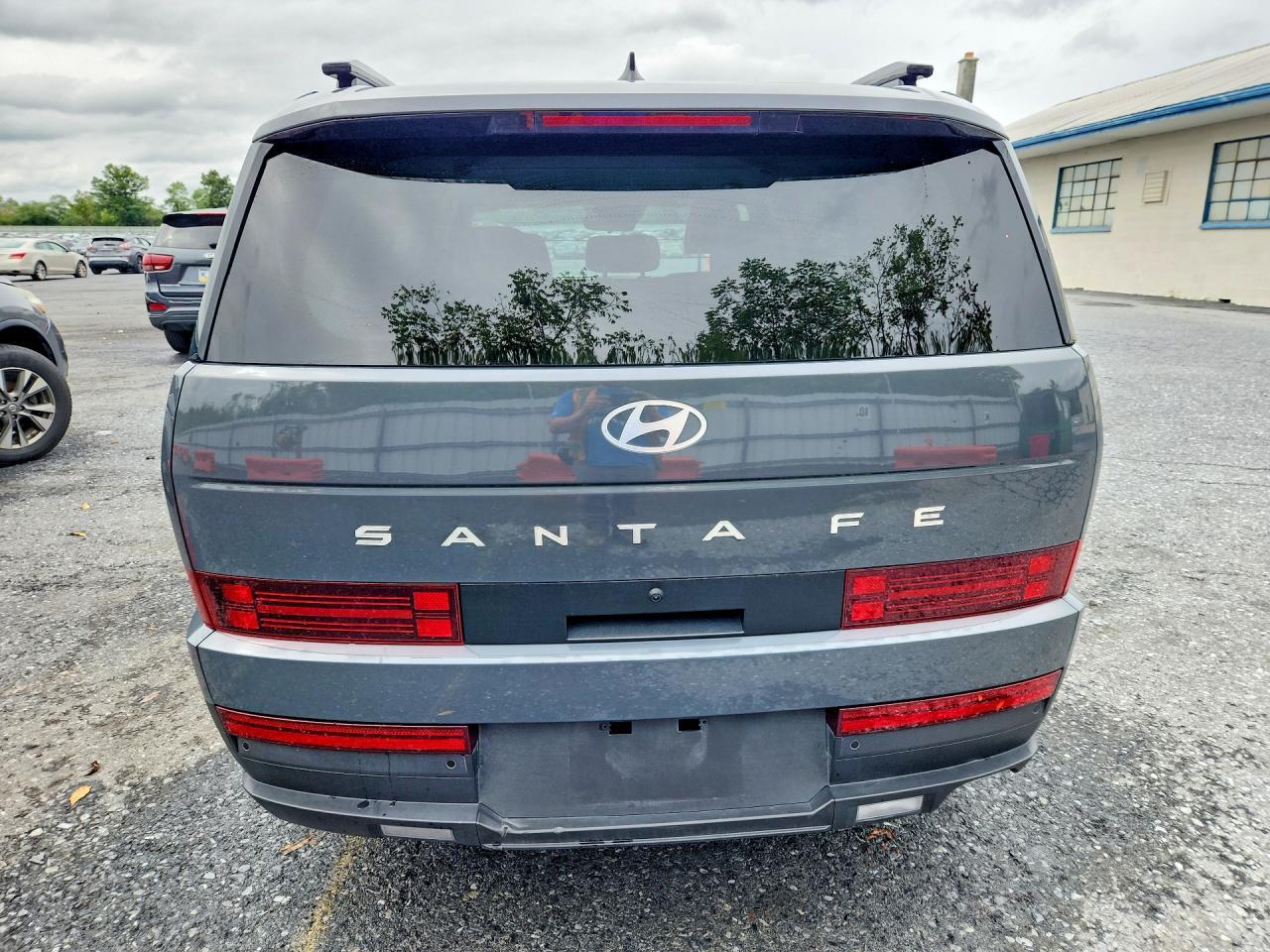 2025 Hyundai Santa Fe Sel - Image 6