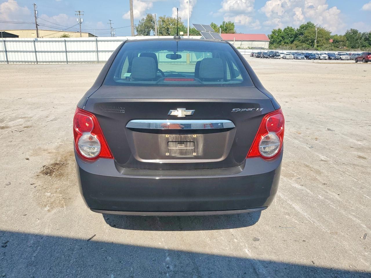 2015 Chevrolet Sonic Lt - Image 6