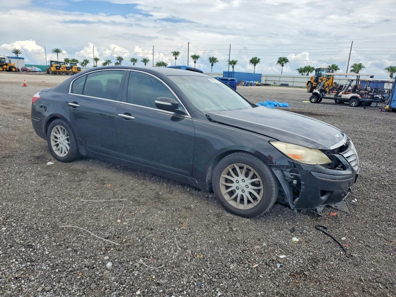 2010 Hyundai Genesis 3.8L - Фото 4
