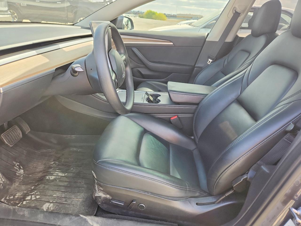 2023 Tesla Model 3 - Фото 7
