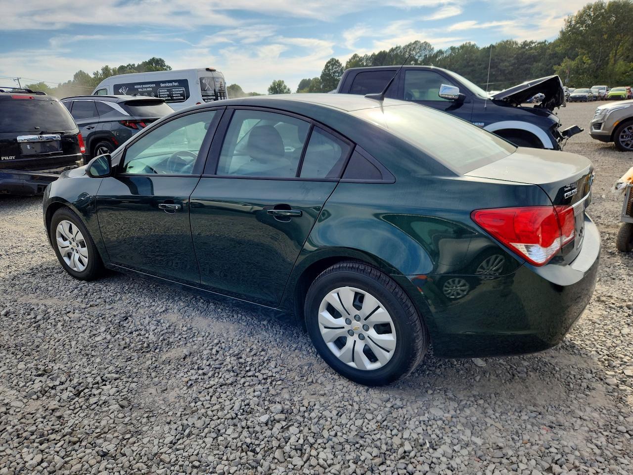 2014 Chevrolet Cruze Ls - Фото 2