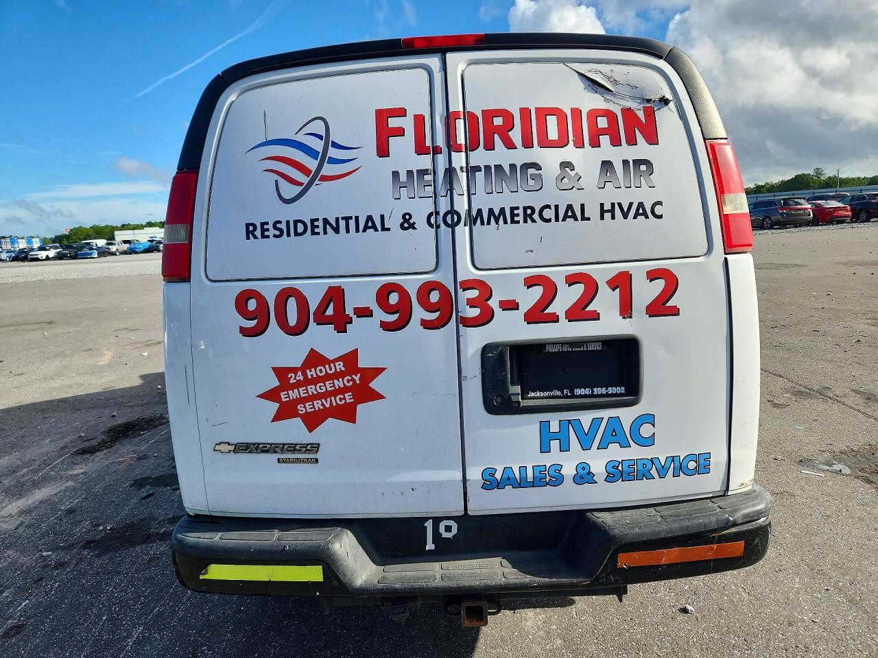 2016 Chevrolet Express 2500 Cargo Delivery Van - Фото 6