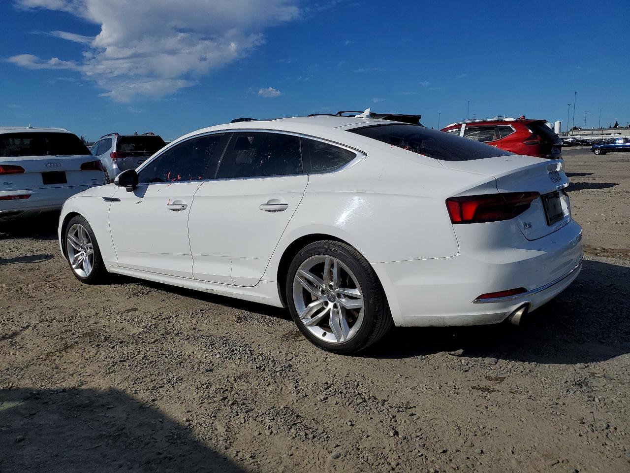 2019 Audi A5 Premium - Фото 2