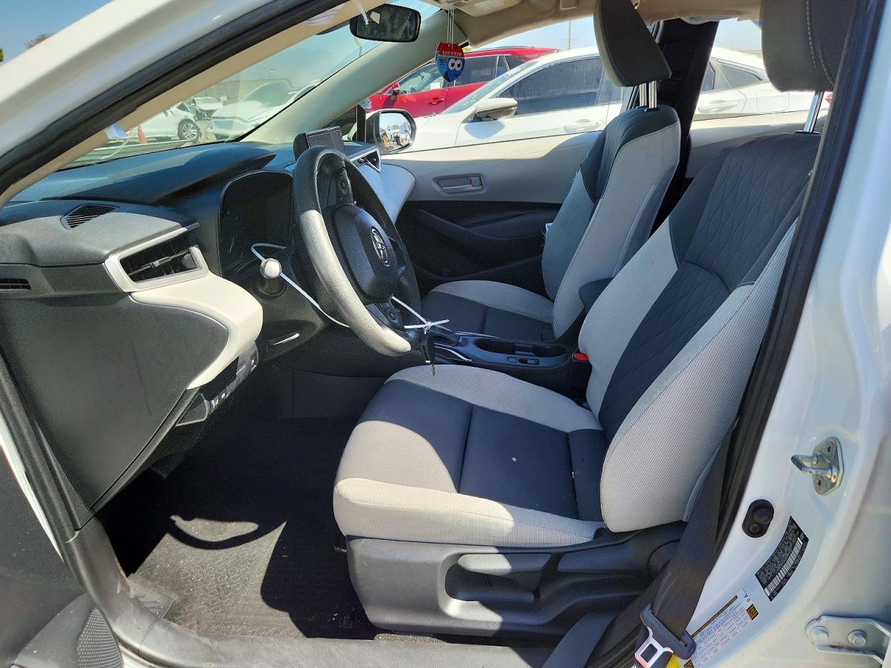2024 Toyota Corolla Hybrid Le - Image 7