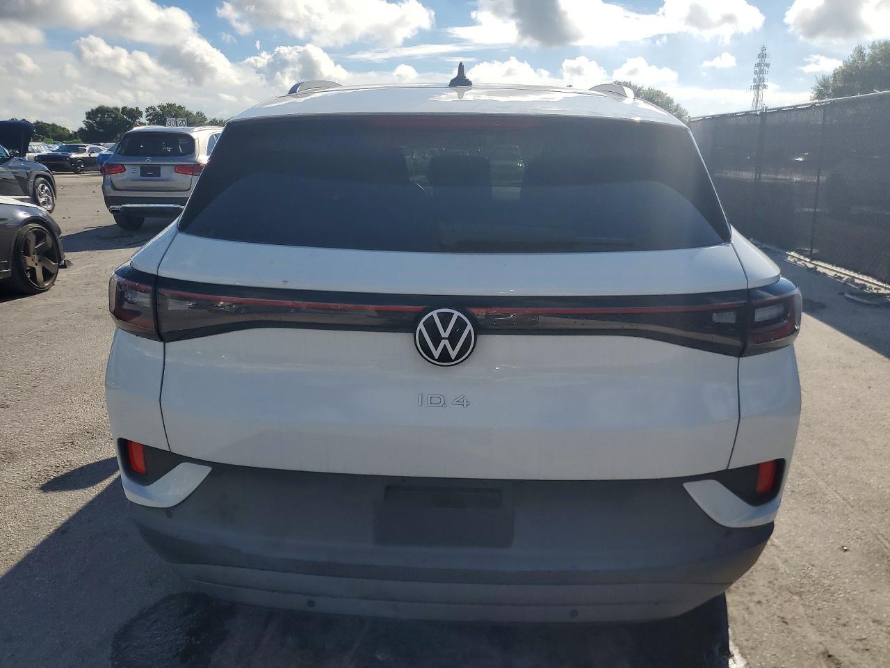 2023 Volkswagen Id.4 Pro - Image 6