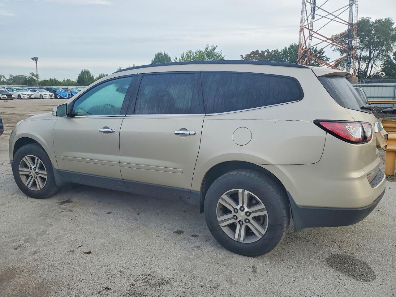 2015 Chevrolet Traverse Lt - Image 2