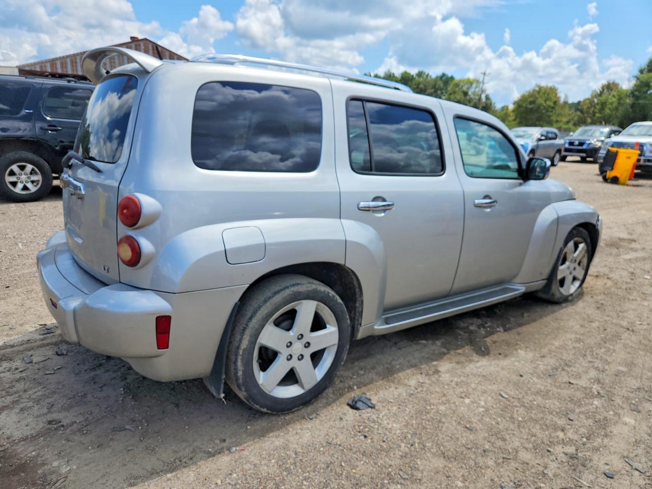 2007 Chevrolet Hhr - Image 3