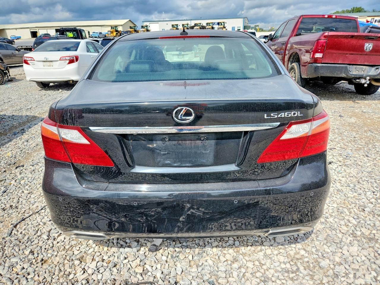 2011 Lexus Ls 460L - Image 6