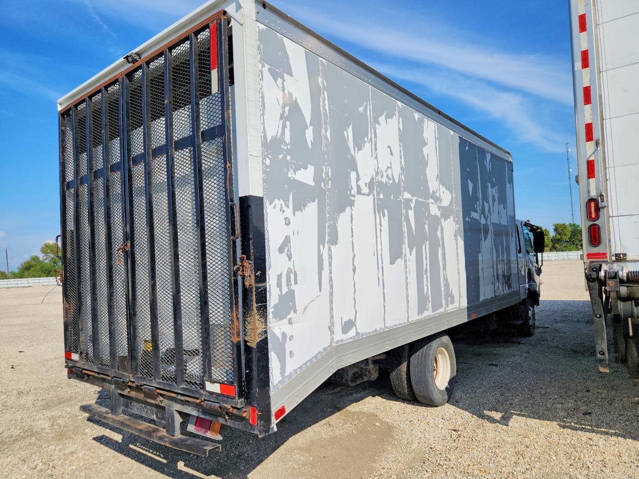 2020 Isuzu Npr - Box Truck - Фото 3
