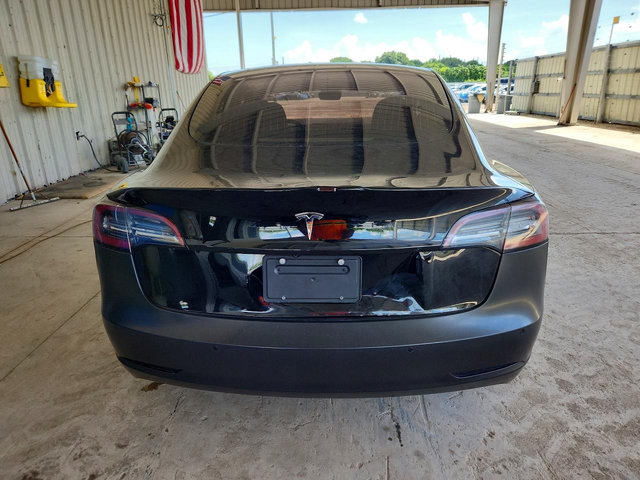 2020 Tesla Model 3 - Фото 6
