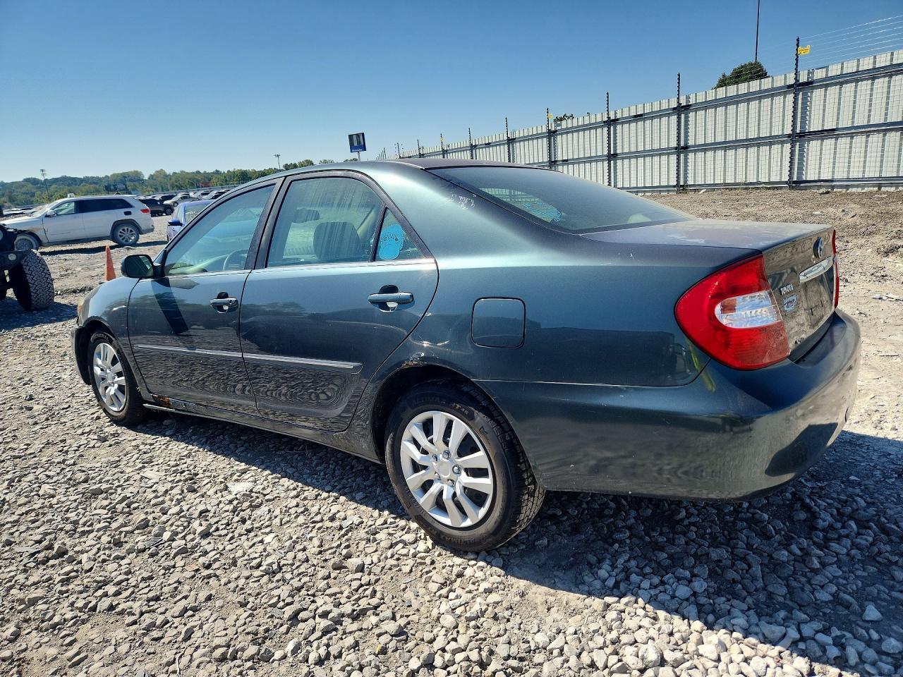 2002 Toyota Camry Xle - Фото 2