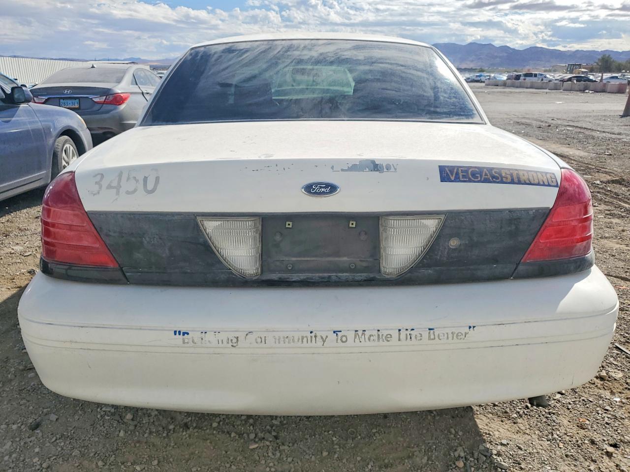 2006 Ford Crown Vict - Image 6