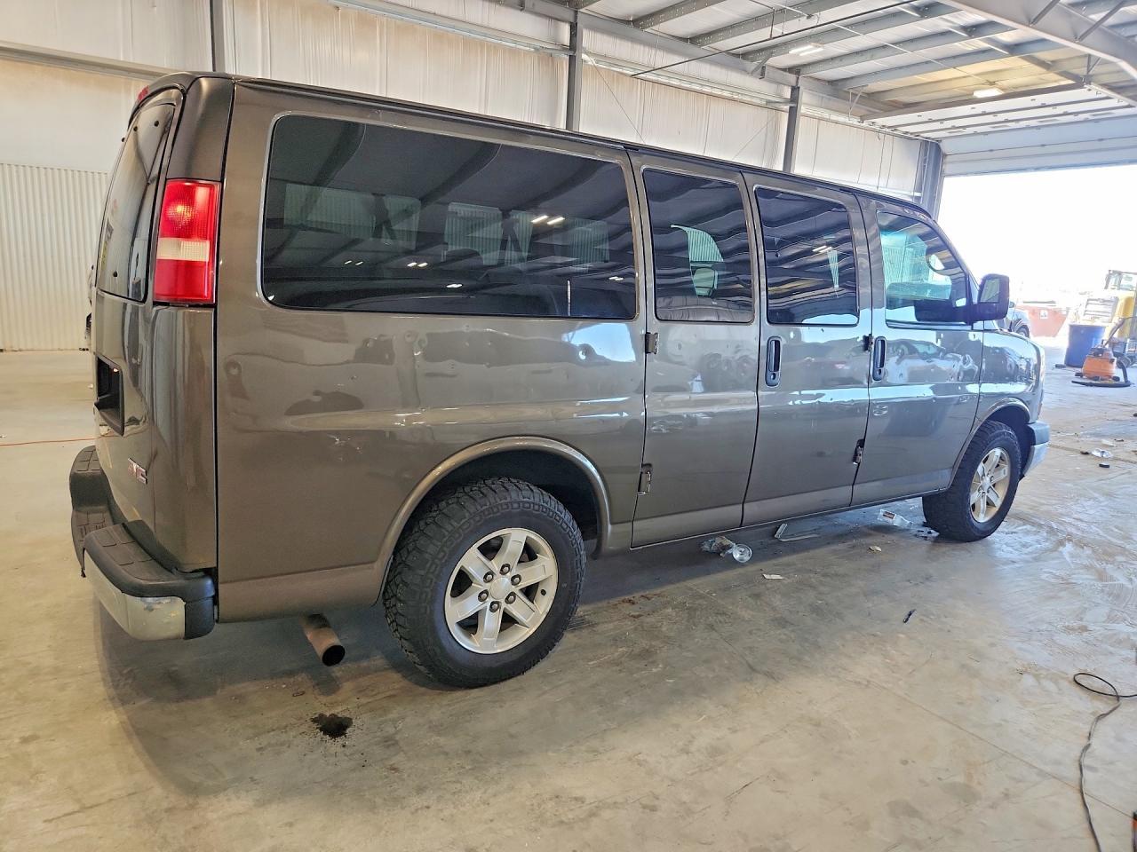 2014 GMC Savana G1500 Lt - Image 3
