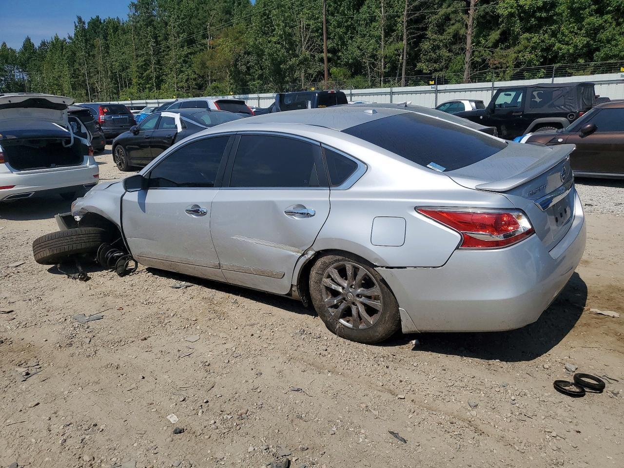 2015 Nissan Altima 2.5 S - Image 2