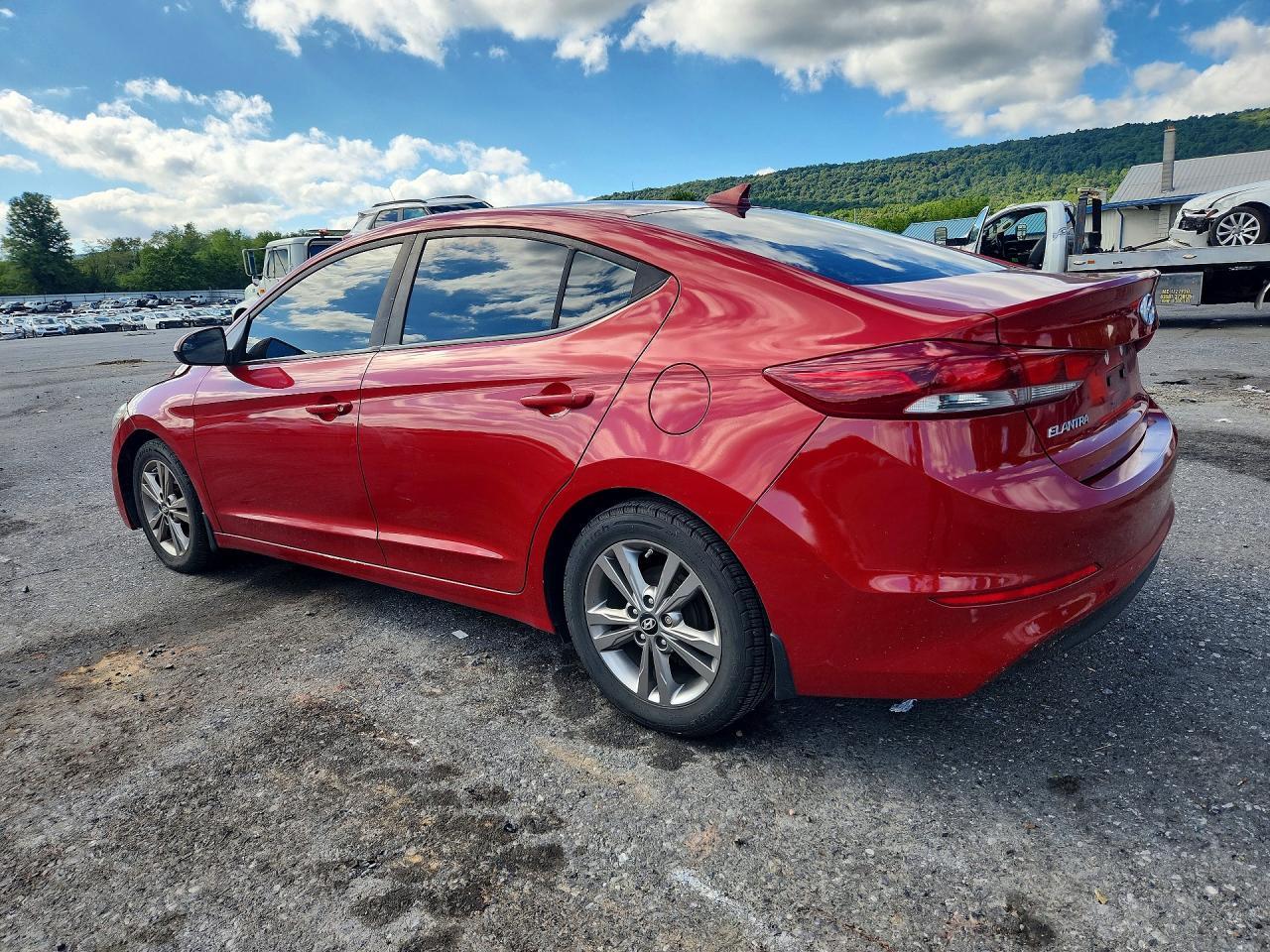 2017 Hyundai Elantra Se - Фото 2
