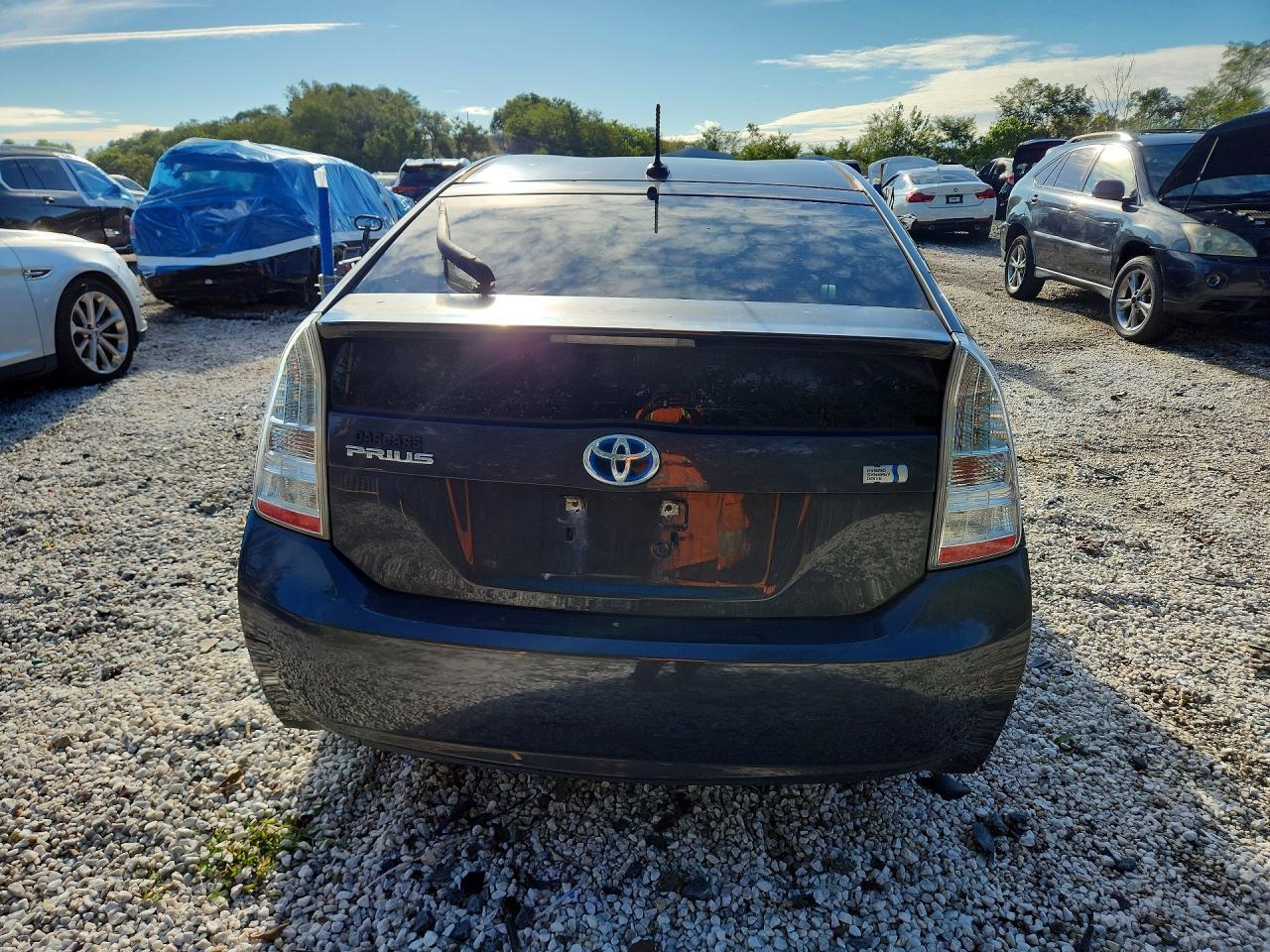 2011 Toyota Prius Three - Image 6