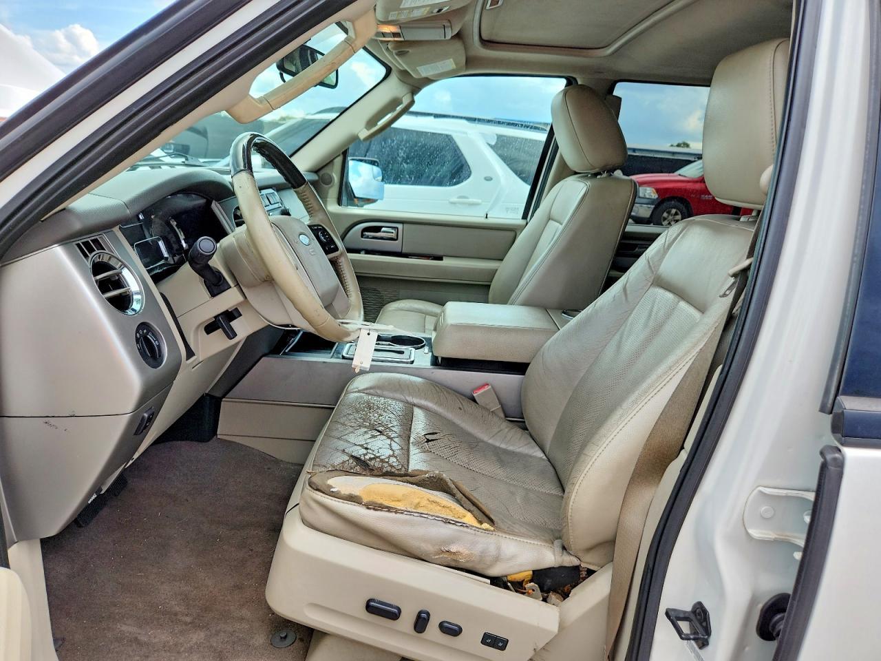 2013 Ford Expedition Limited - Image 7