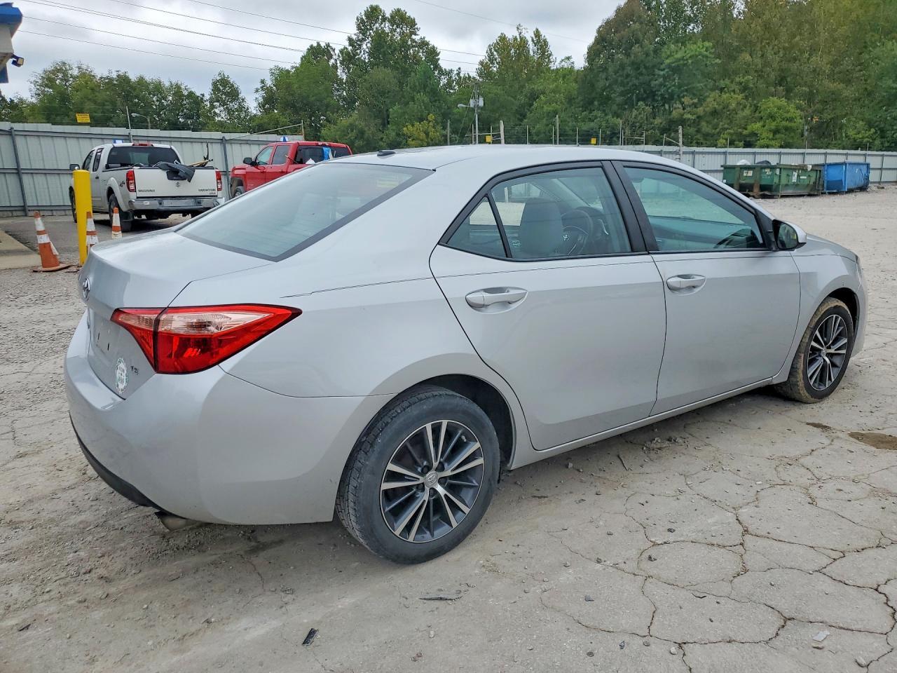 2018 Toyota Corolla Le - Фото 3