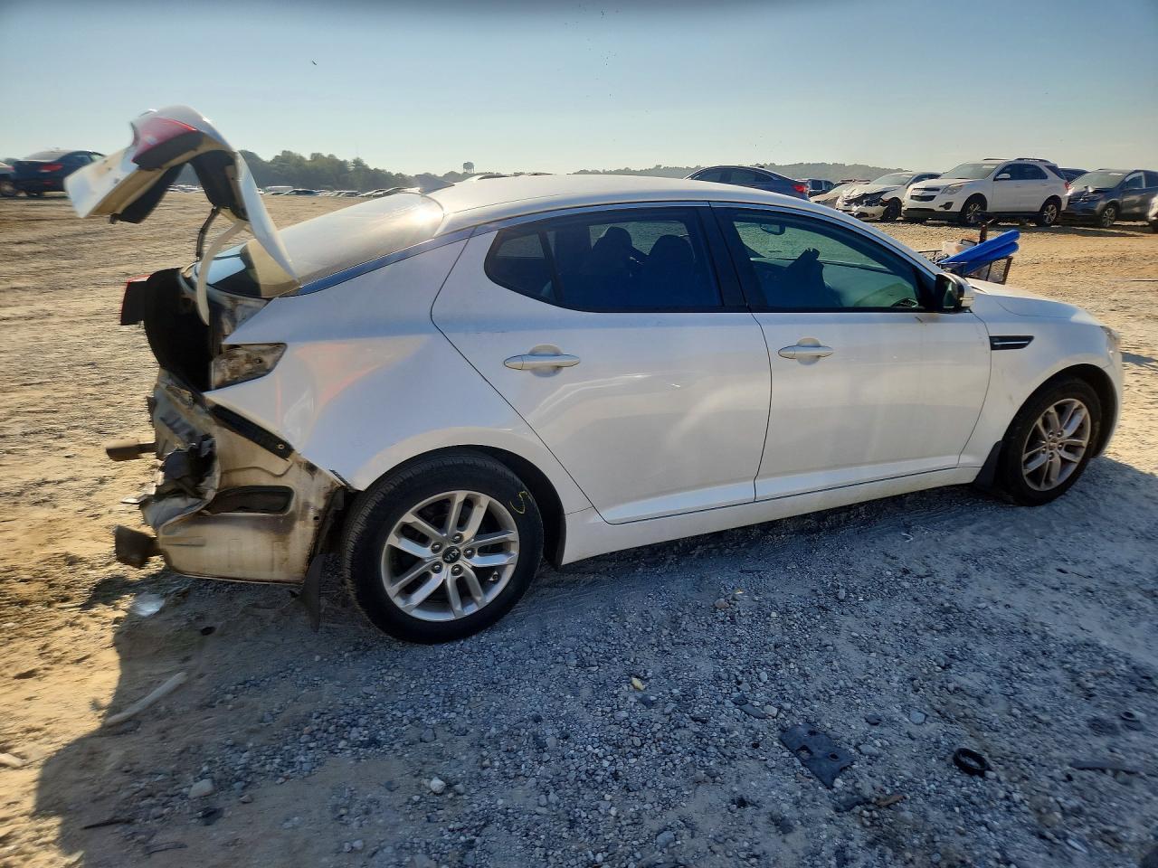 2011 Kia Optima Lx - Image 3