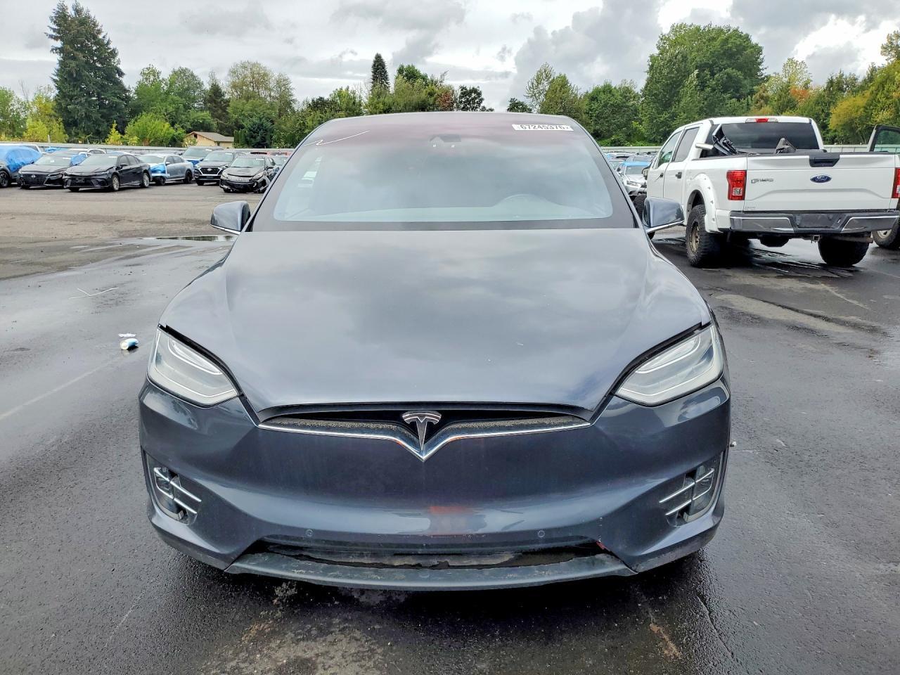 2016 Tesla Model X - Фото 5