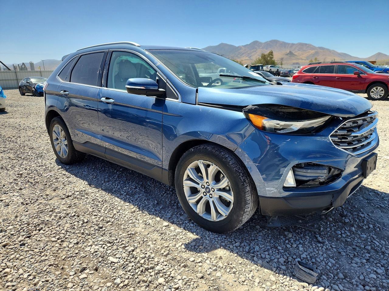 2019 Ford Edge Titanium - Фото 4
