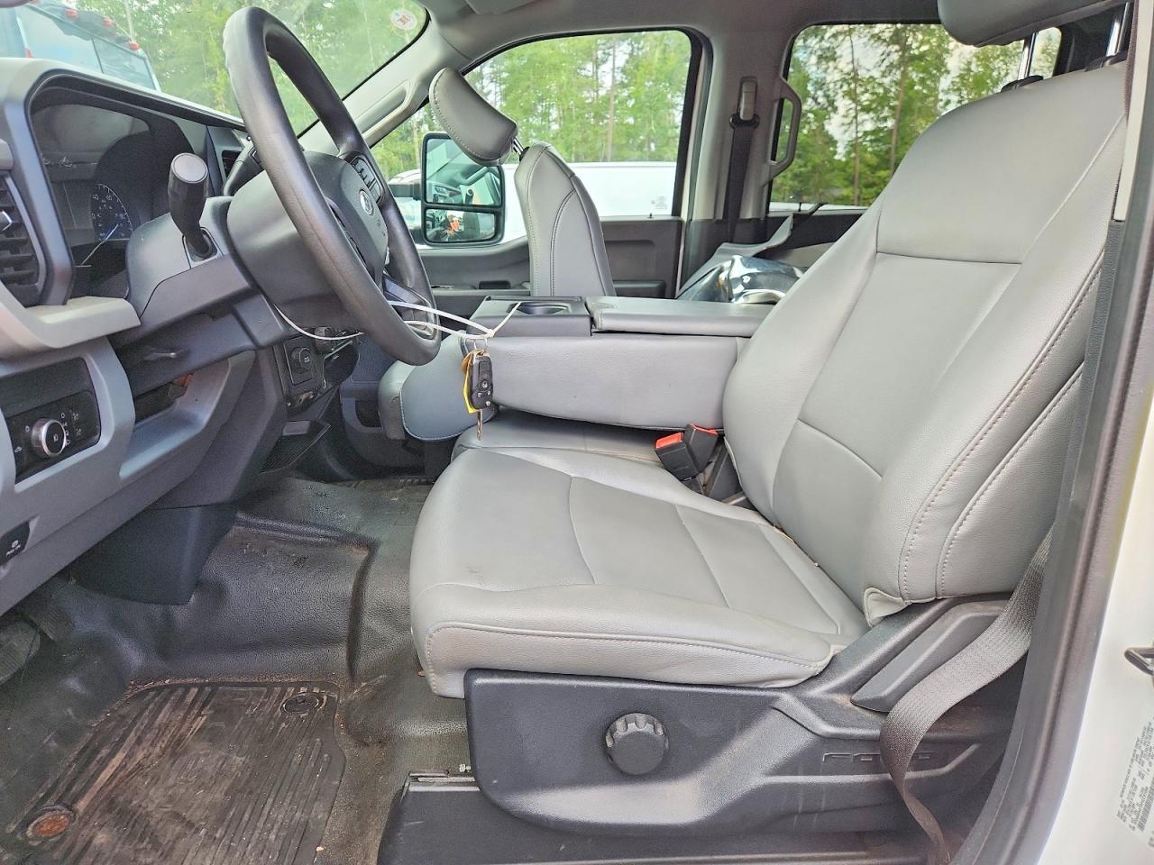 2023 Ford F450 Super Duty - Image 7