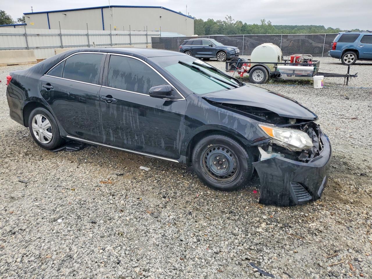 2014 Toyota Camry Le - Фото 4
