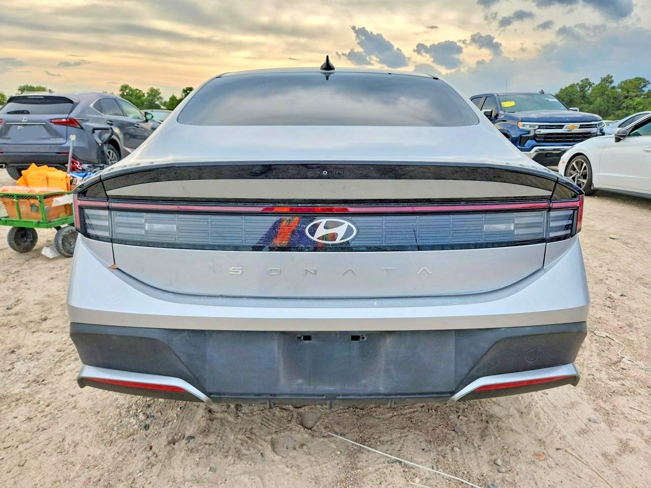 2025 Hyundai Sonata Se - Image 6