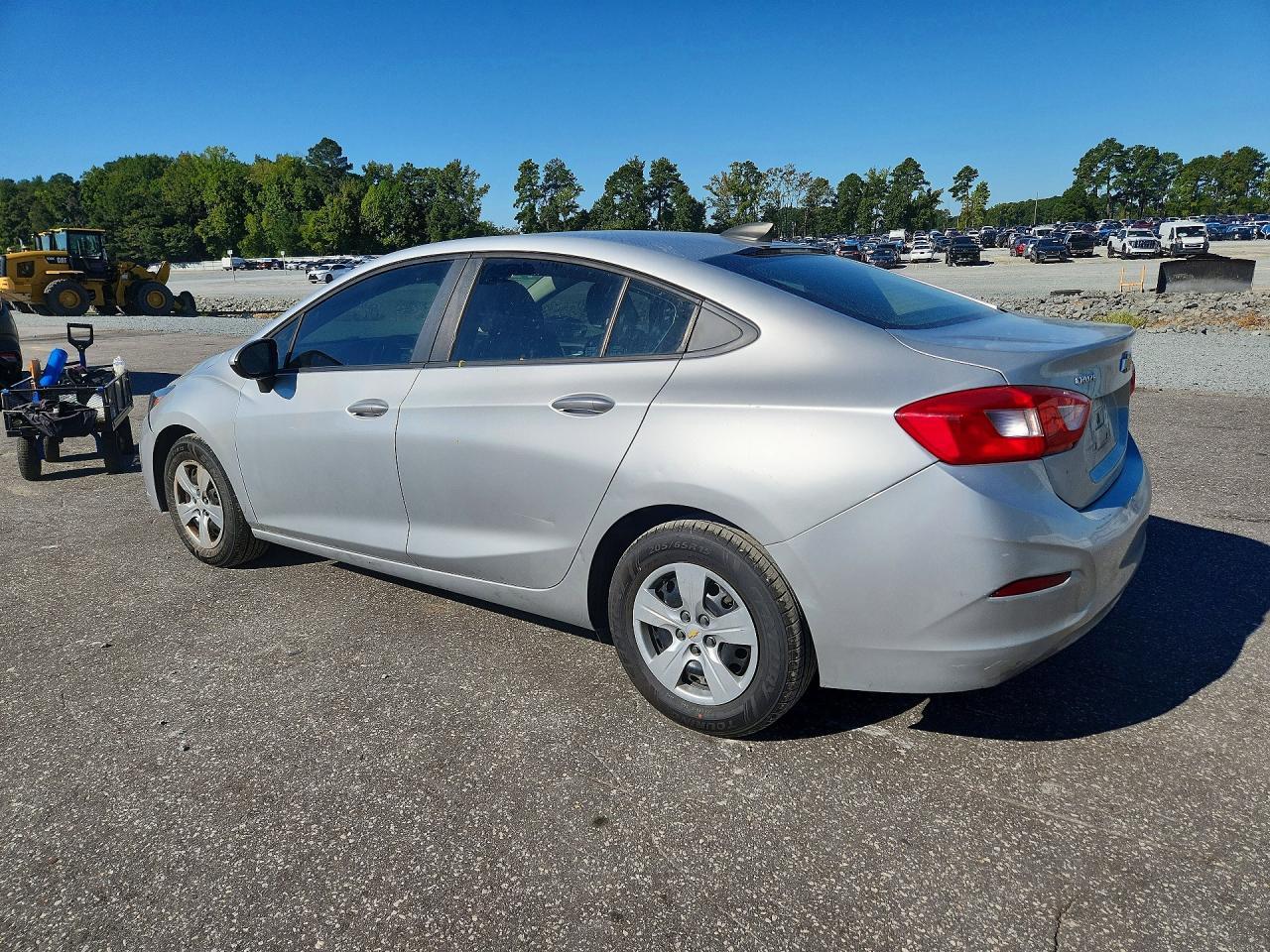 2018 Chevrolet Cruze Ls - Фото 2