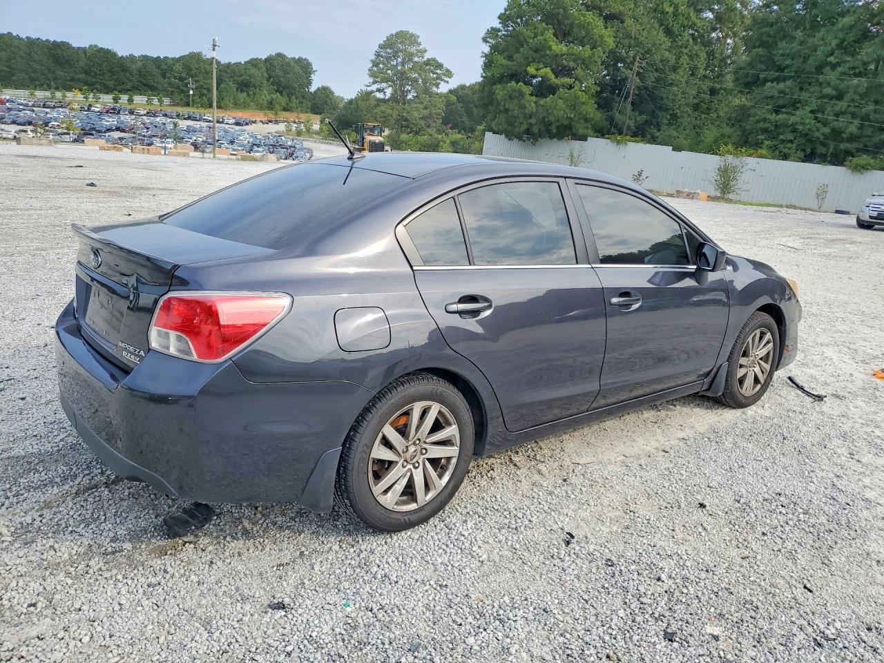 2015 Subaru Impreza Premium - Фото 3