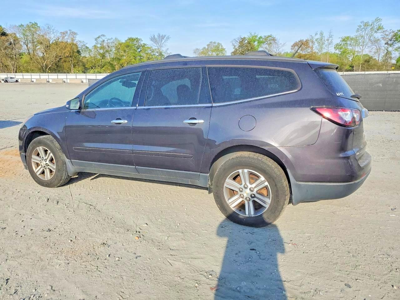 2015 Chevrolet Traverse Lt - Фото 2