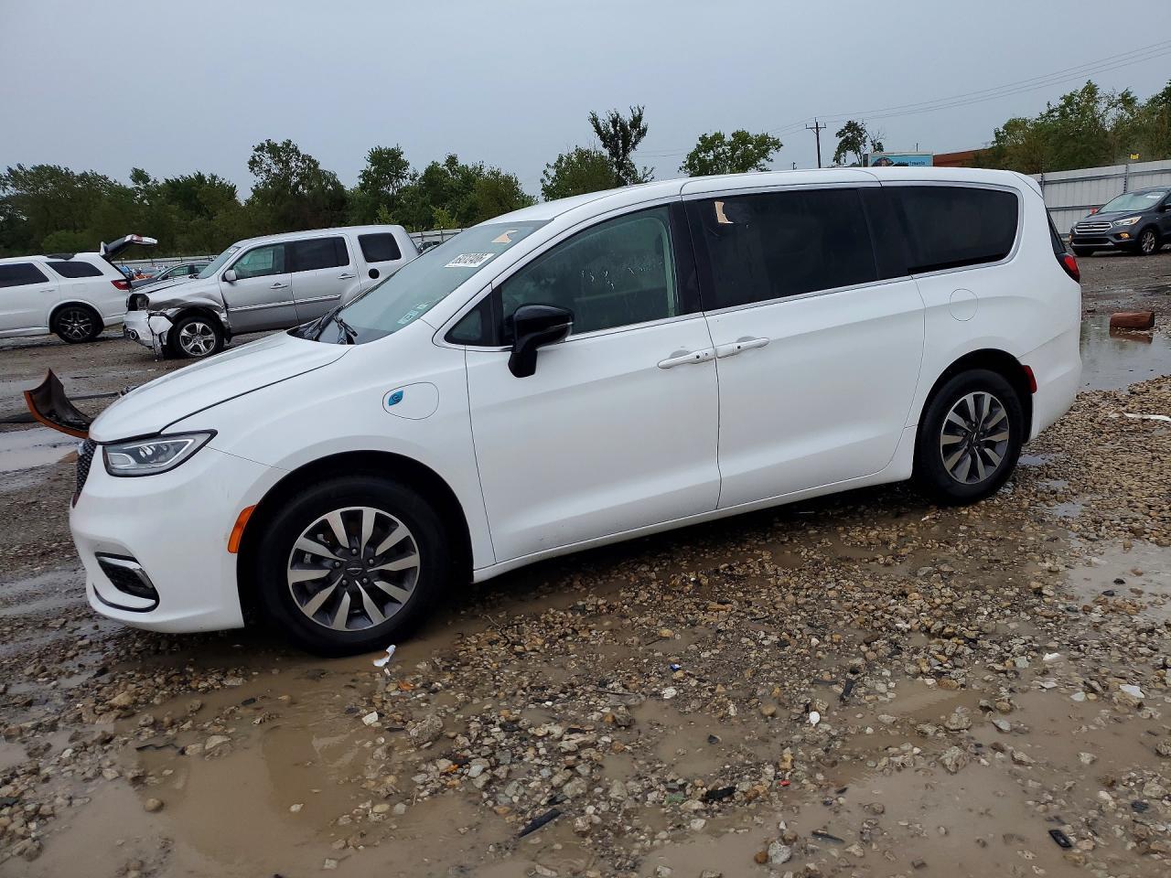 2024 Chrysler Pacifica Hybrid Select