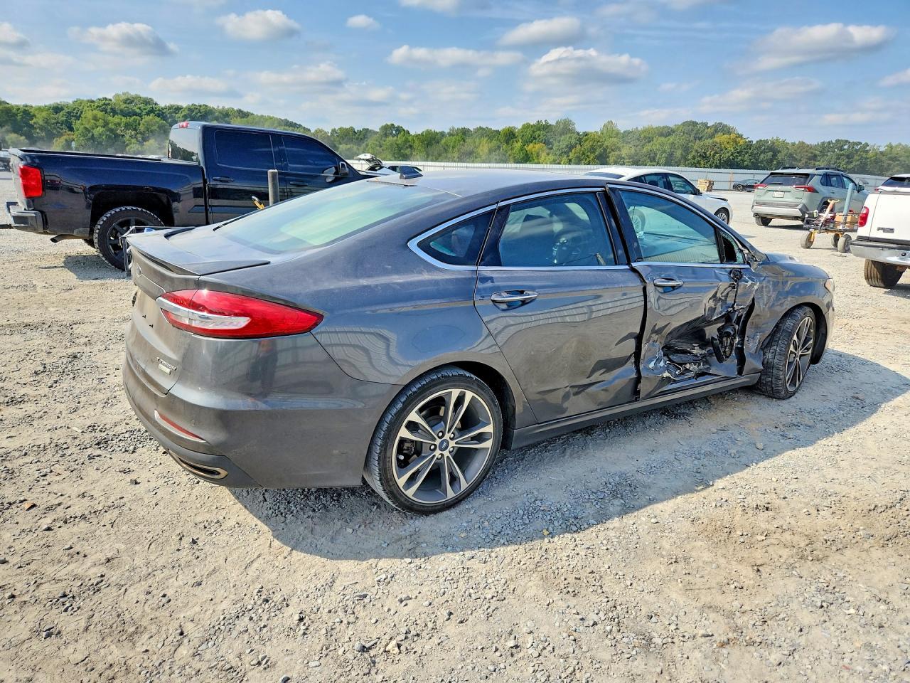2020 Ford Fusion Titanium - Фото 3