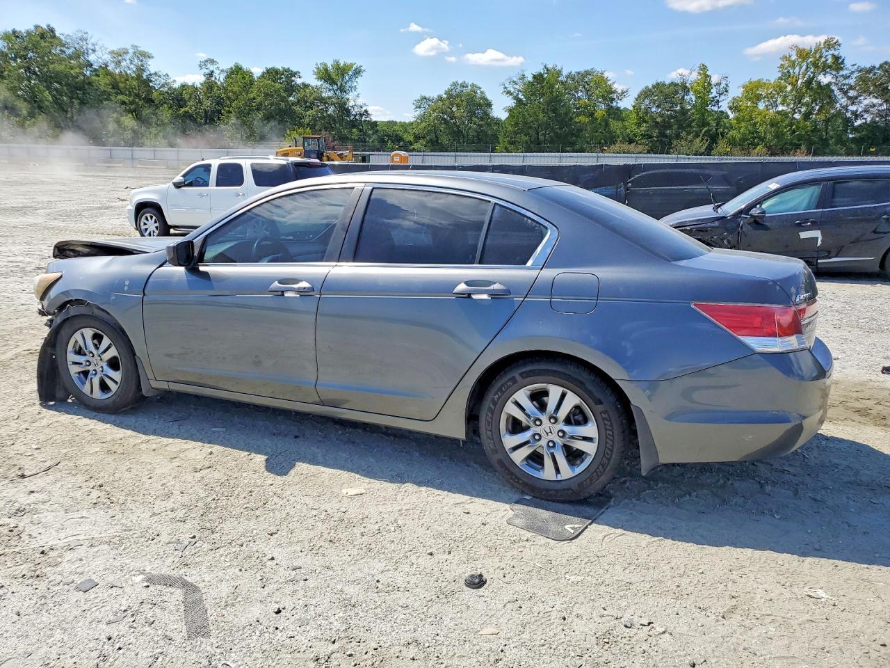 2011 Honda Accord Lxp - Image 2