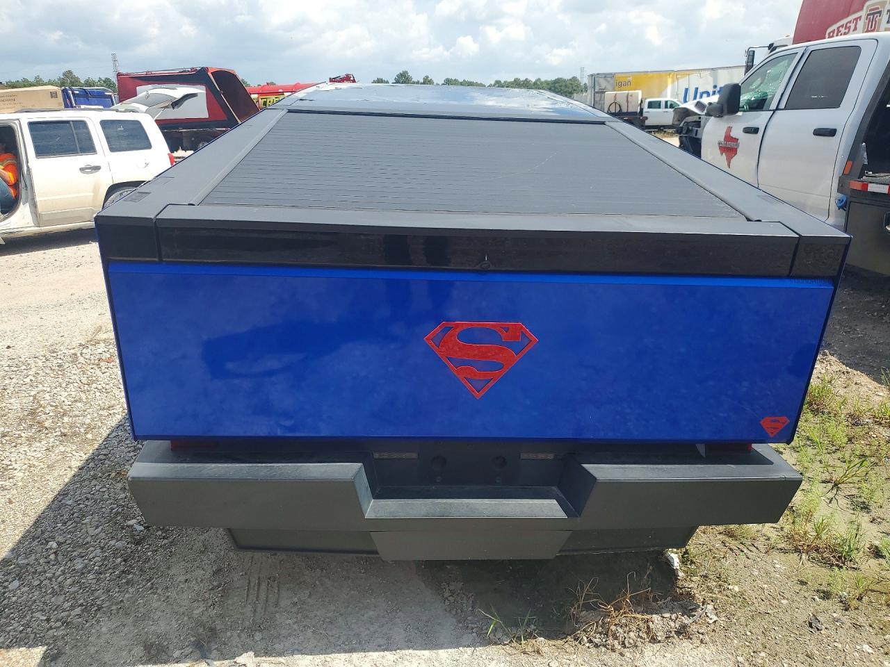 2024 Tesla Cybertruck - Фото 6