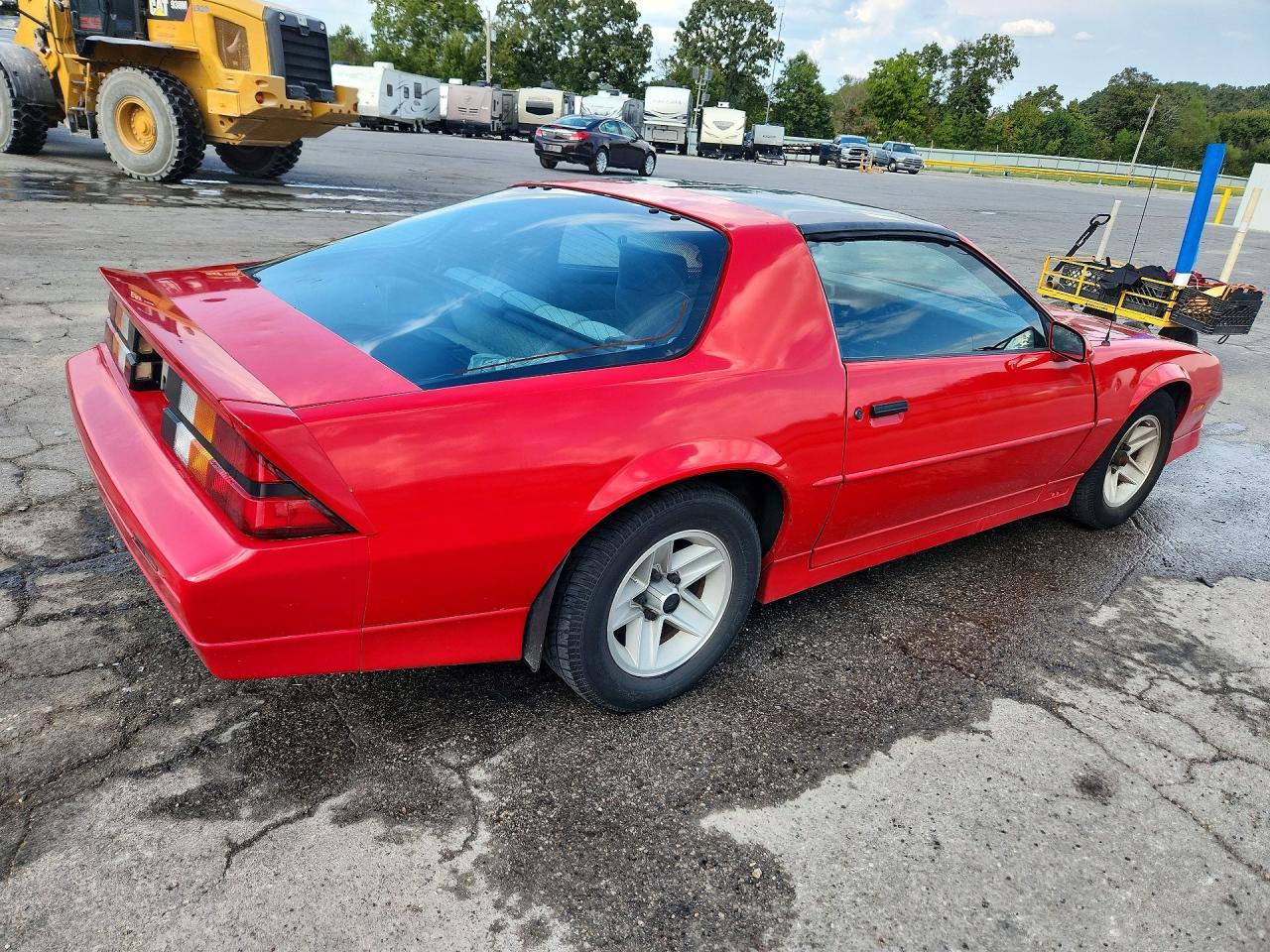 1989 Chevrolet Camaro - Фото 3