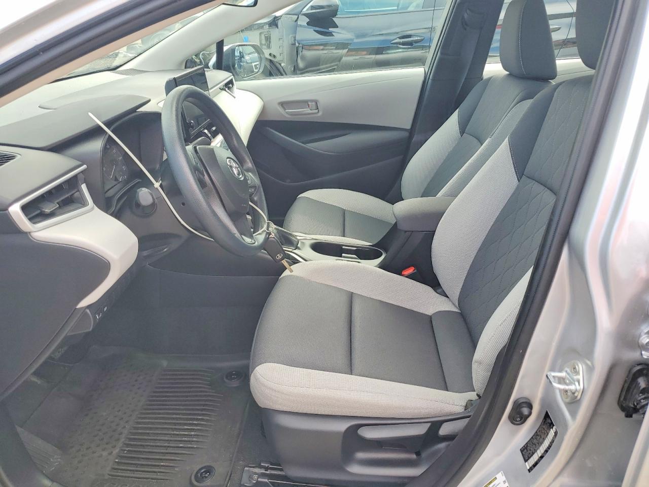 2025 Toyota Corolla Le - Image 7