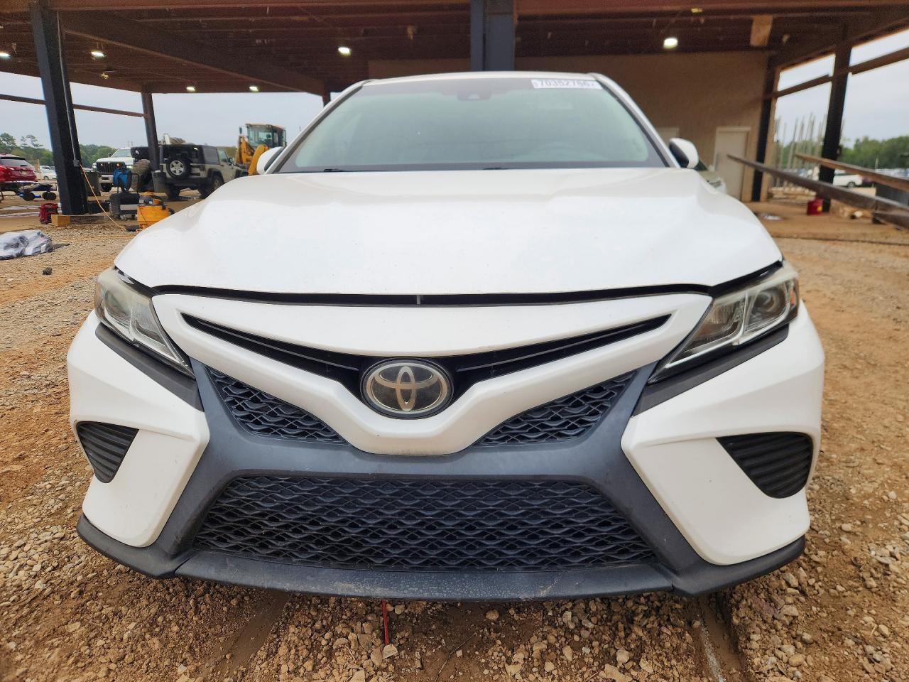 2018 Toyota Camry Se - Фото 5